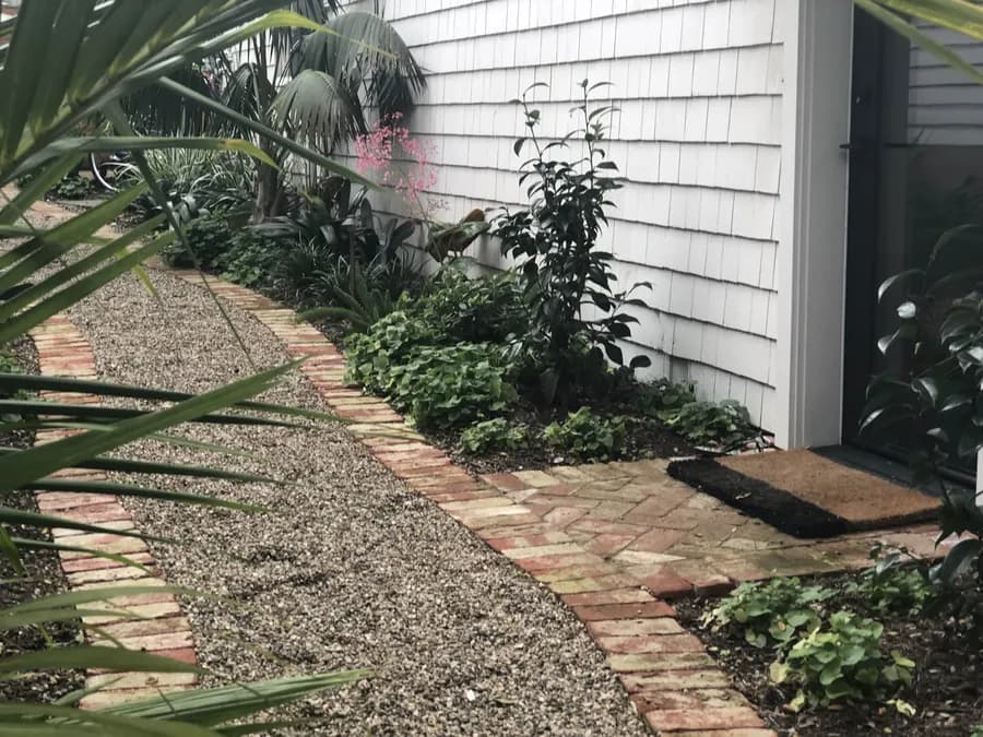 Humphrey Road landscape project, photo 9