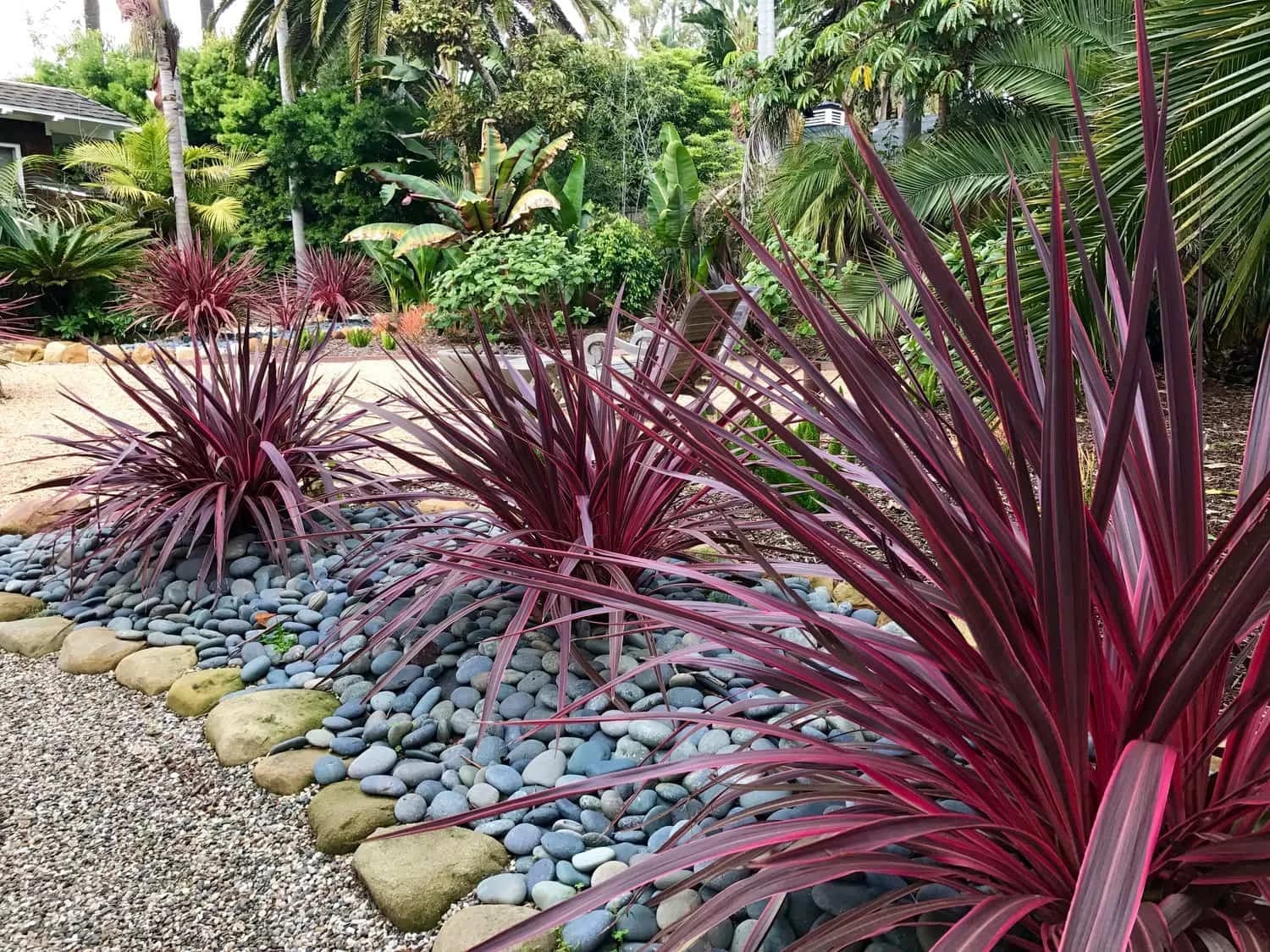 Miramar Beach Shangri-La garden