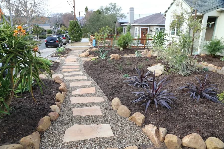 Robbins Street Rehab landscape project, photo 10