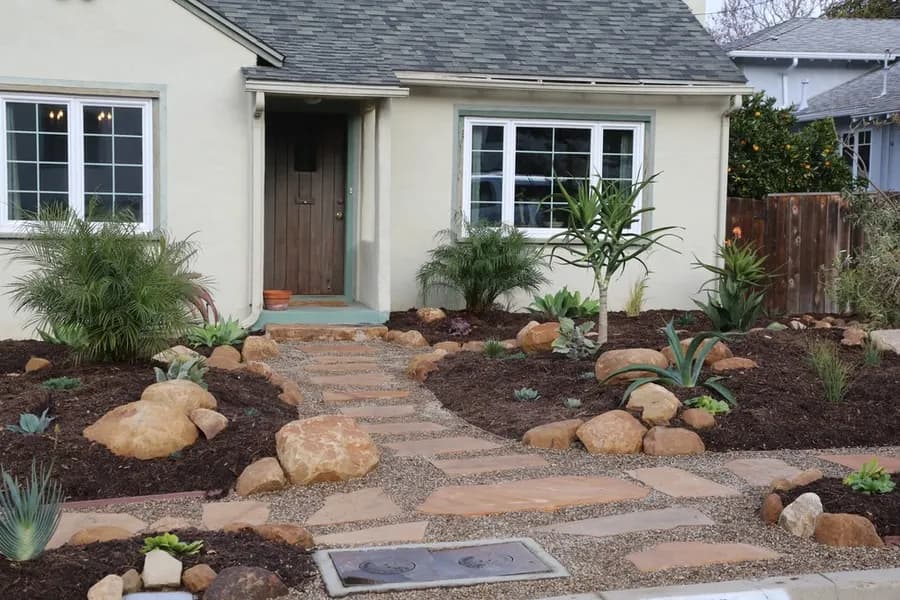 Robbins Street Rehab landscape project, photo 19